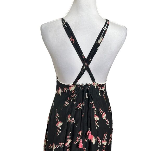 Welcome to my closet! - Picture 6 of 12